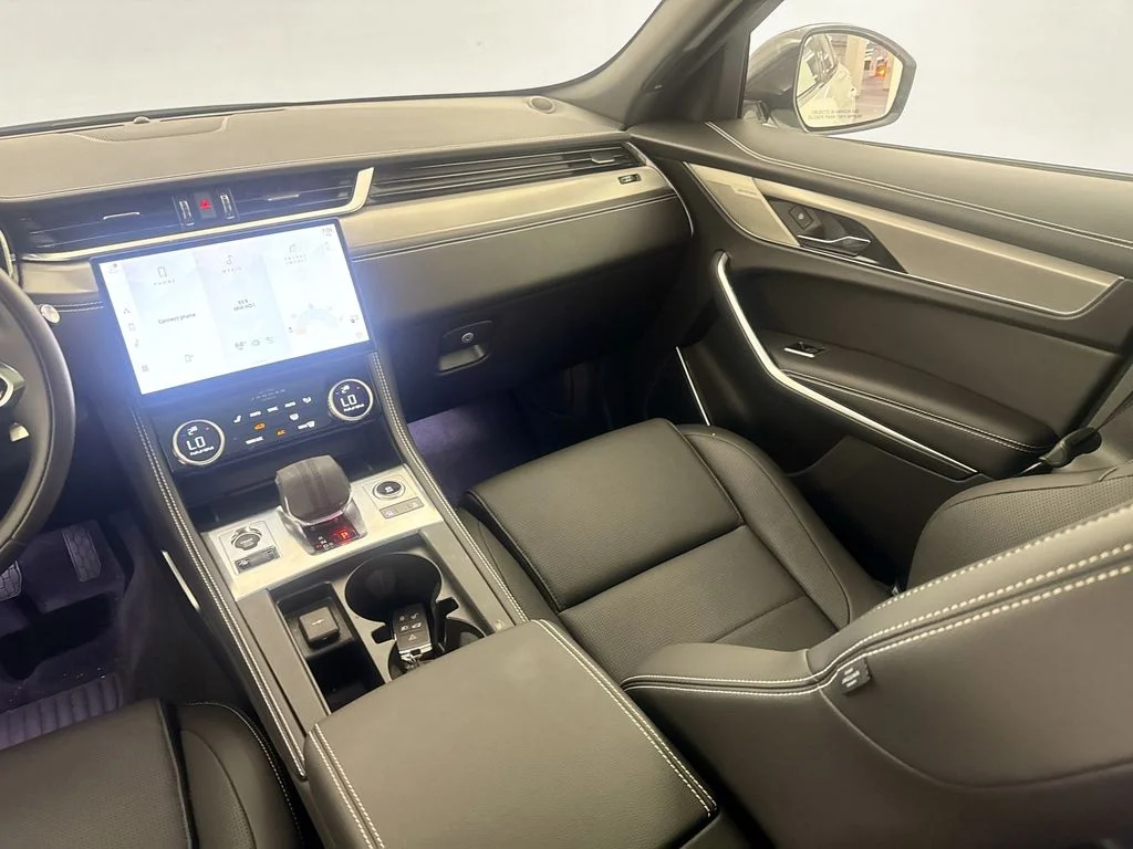 2026 Jaguar F-Pace R-Dynamic S - Photo 22