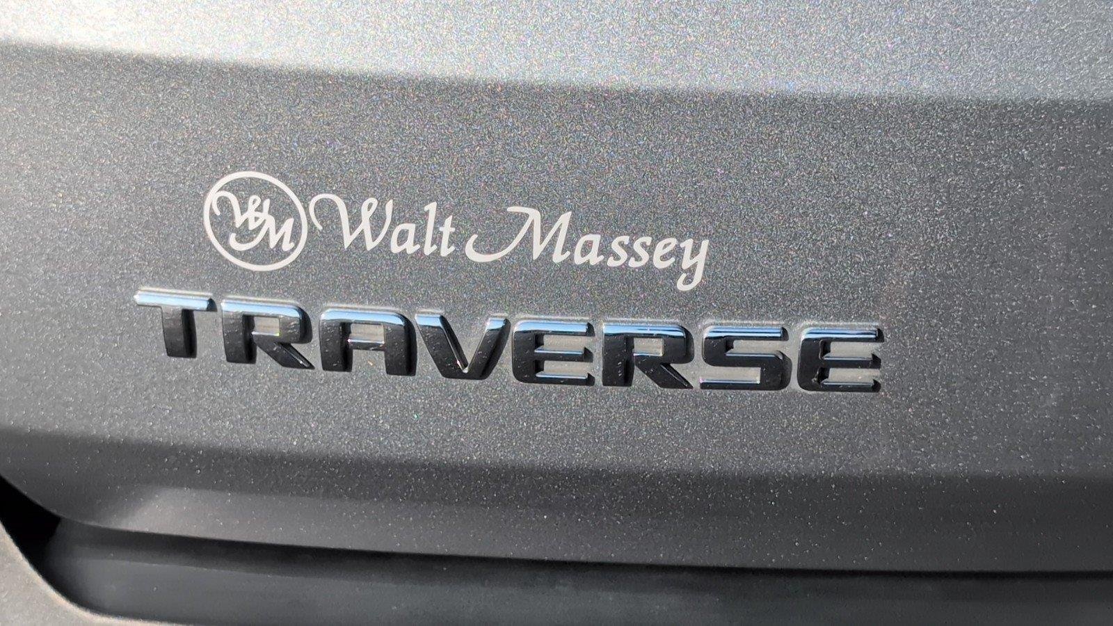 Used 2023 STERLING GRAY METALLIC Chevrolet LT Cloth image 6