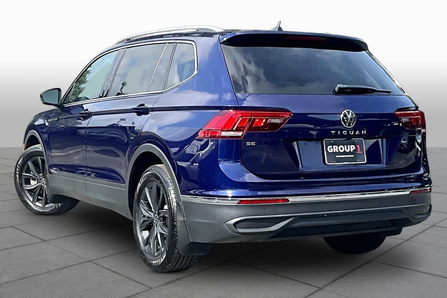 Certified Used 2024 Atlantic Blue Metallic Volkswagen SE image 12
