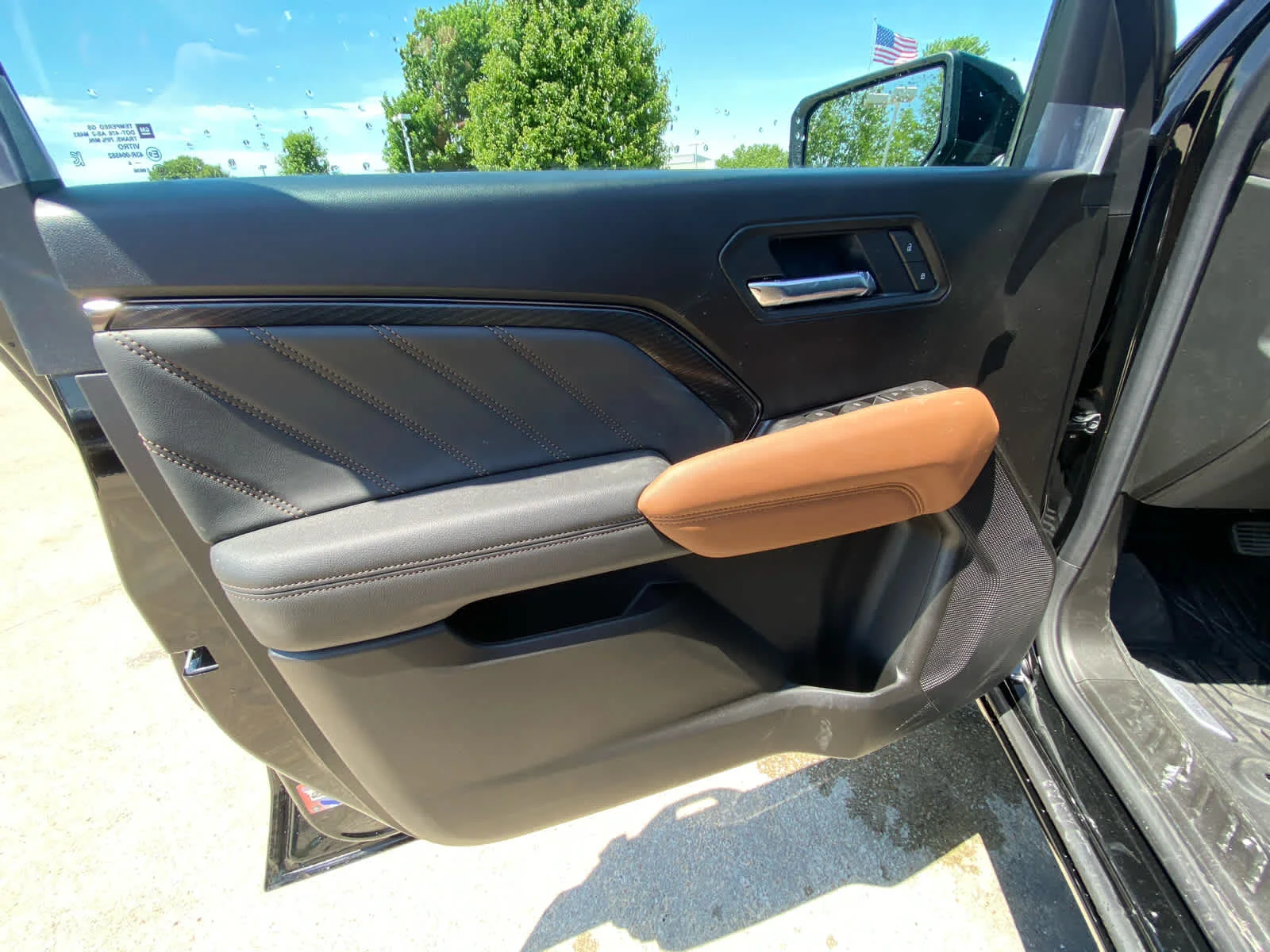 New 2026 Onyx Black GMC AT4 image 6