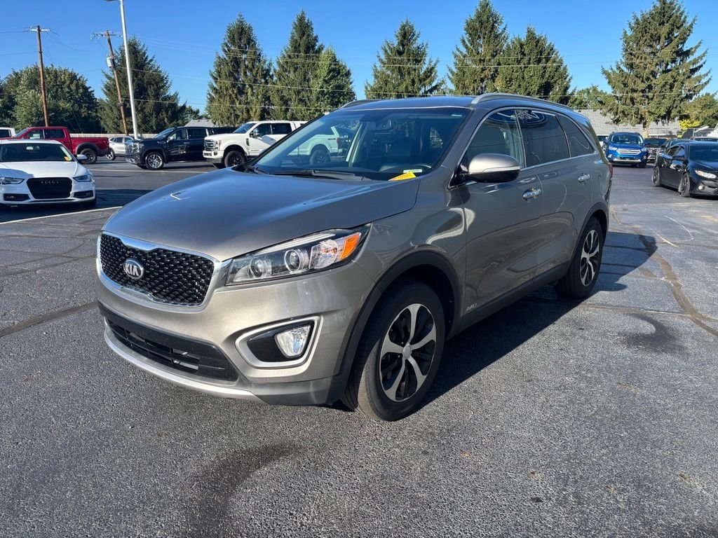 Used 2018 Titanium Silver Kia EX image 9