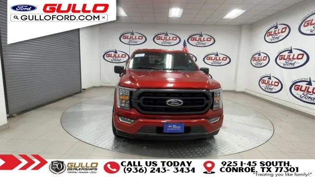 Certified Used 2023 Hot Pepper Red Metallic Tinted Clearcoat Ford XLT image 3