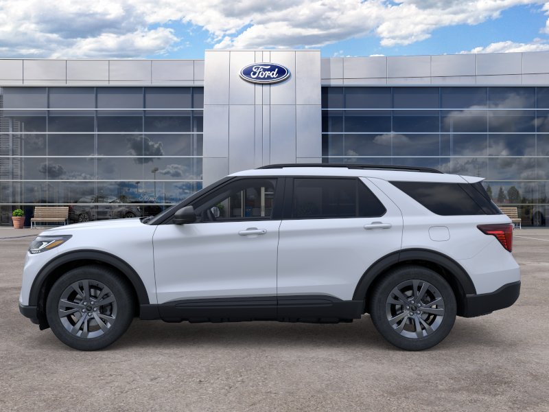 New 2026 Space White Metallic Ford Active image 3
