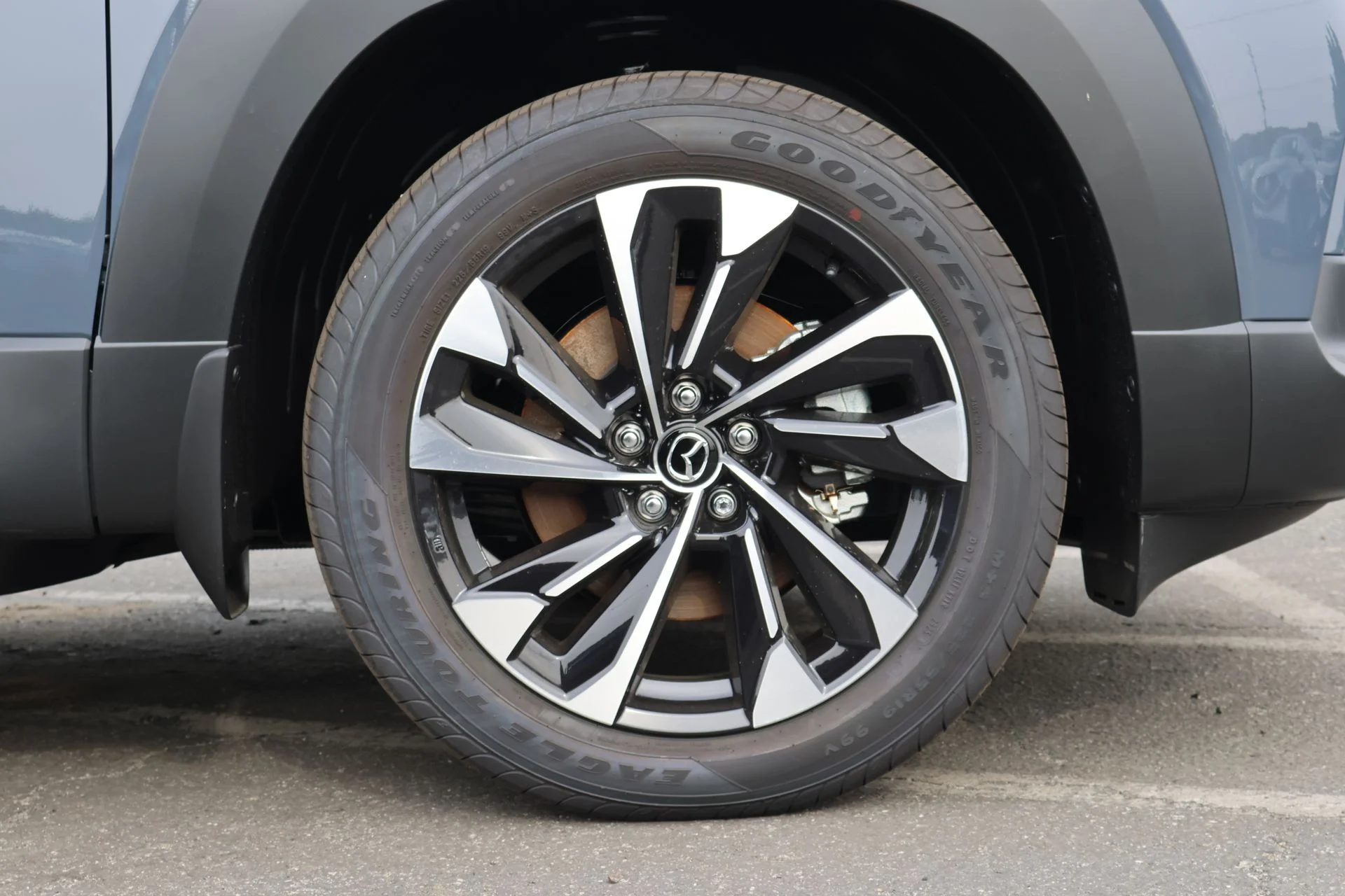 2026 Mazda CX-50 Premium Plus - Photo 5