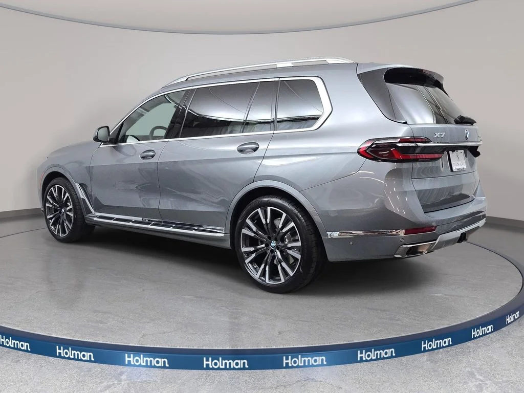 Used 2024 Skyscraper Gray Metallic BMW xDrive40i image 8