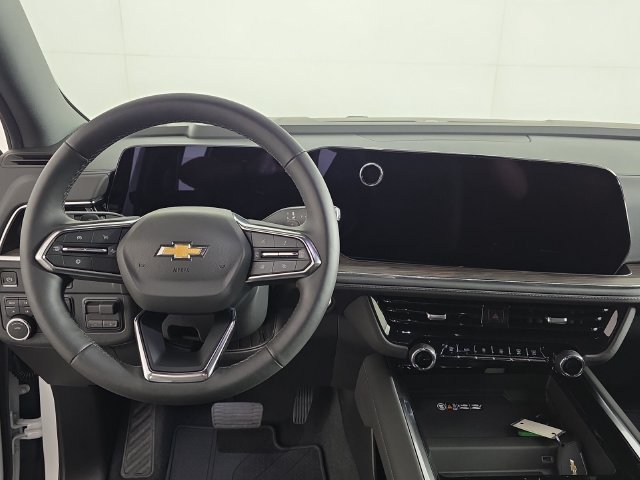 Used 2026 Summit White Chevrolet LT image 13