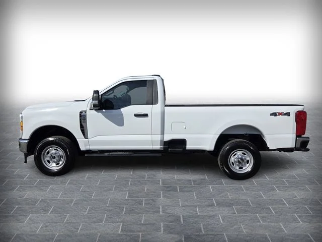 Used 2024 White Ford XL image 4