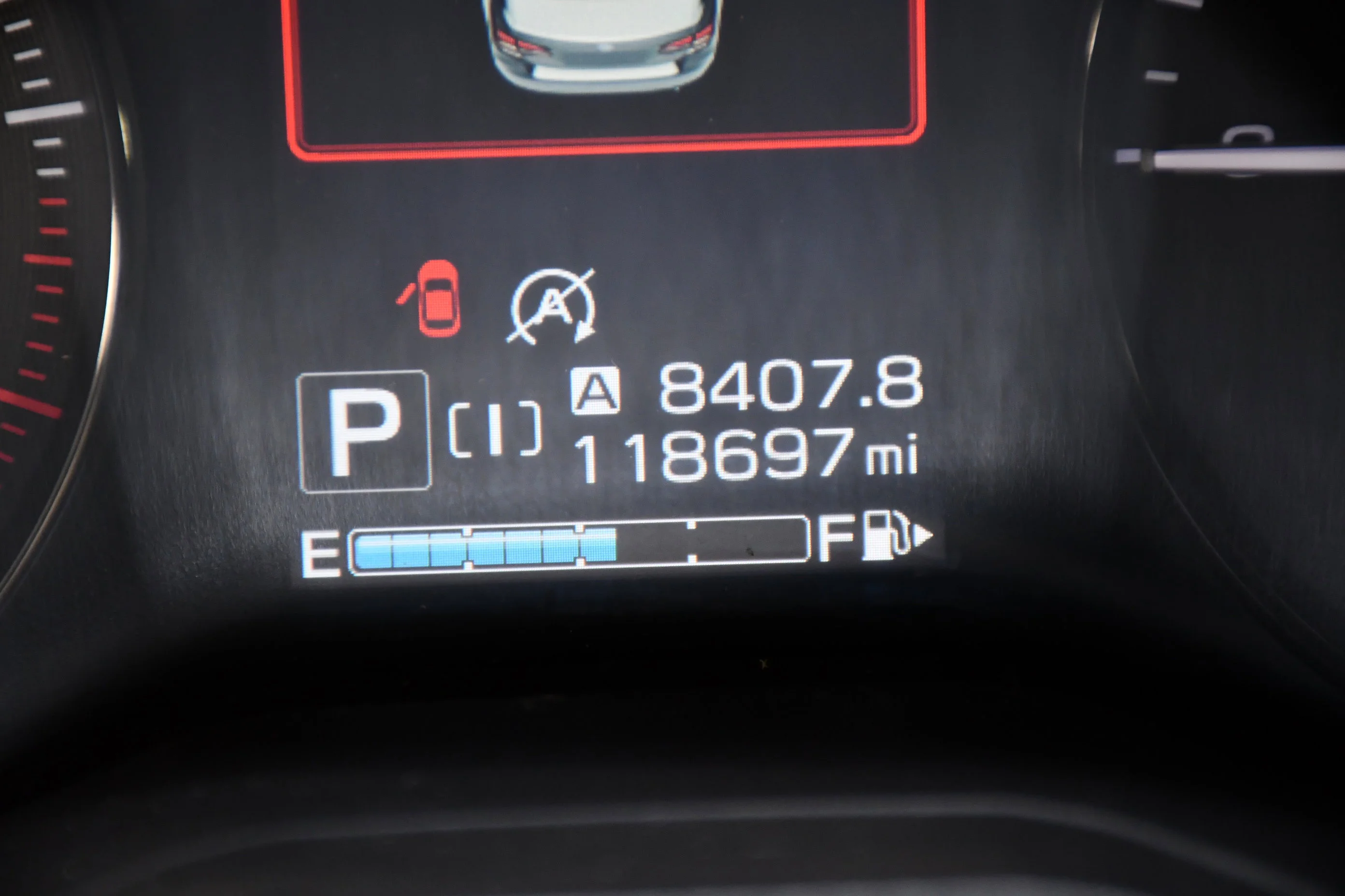 Used 2022 Crystal White Pearl Subaru Premium image 17