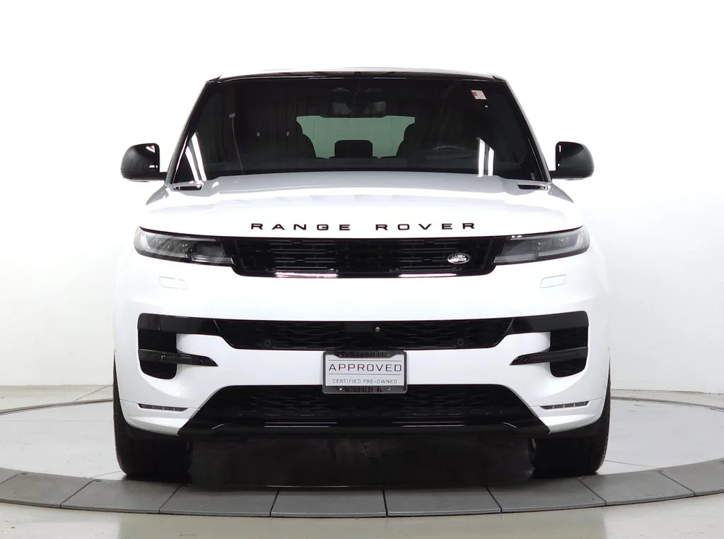 Certified Used 2025 White Land Rover Dynamic SE image 10