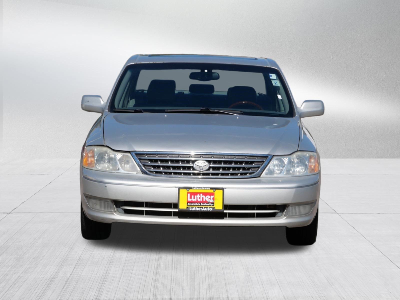 Used 2003 Toyota Avalon XLS with VIN 4T1BF28B13U328674 for sale in Saint Paul, MN