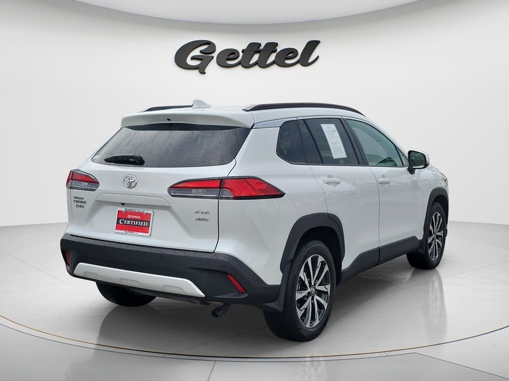 Used 2024 Beige Toyota XLE image 5