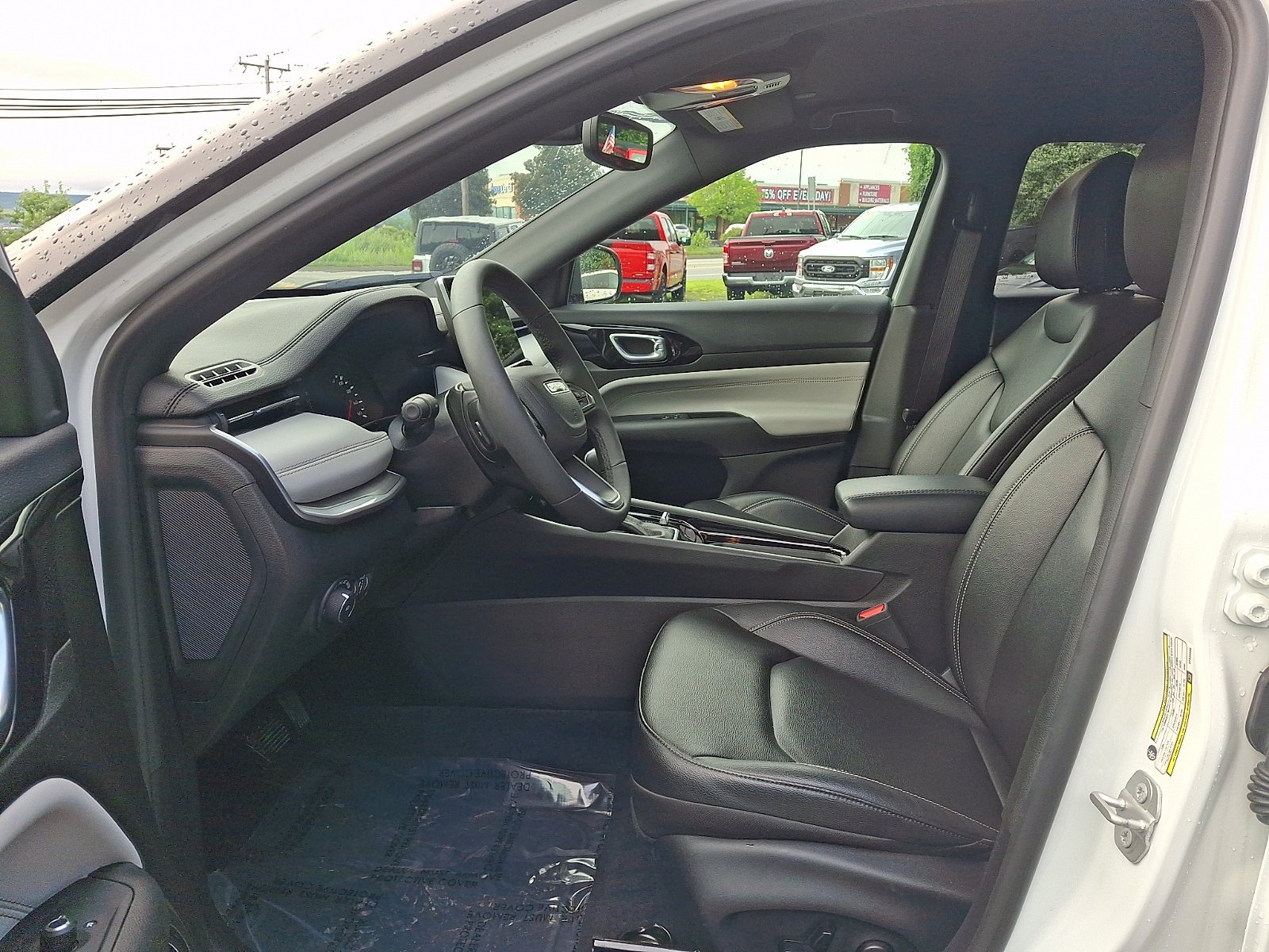 Used 2025 Bright White Clearcoat Jeep Limited image 13