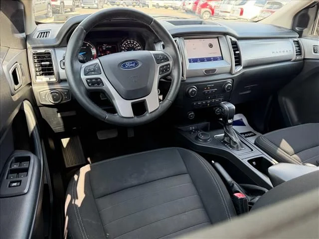 Used 2019  Ford XLT image 13