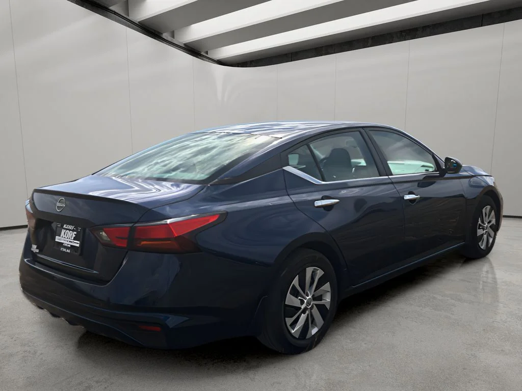 Used 2024 Deep Blue Pearl Nissan 2.5 S image 5