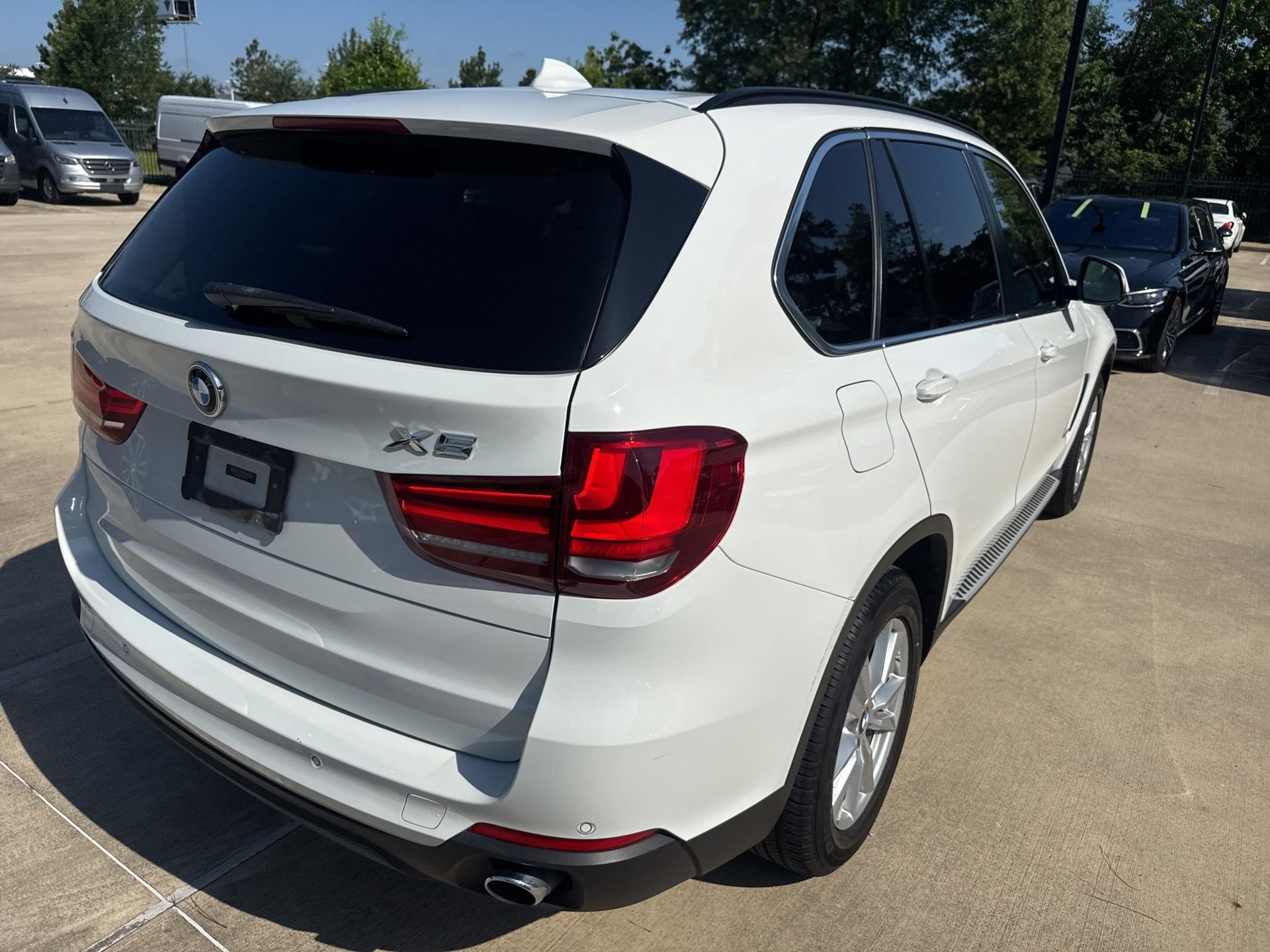 Used 2015 Alpine White BMW xDrive35i image 4
