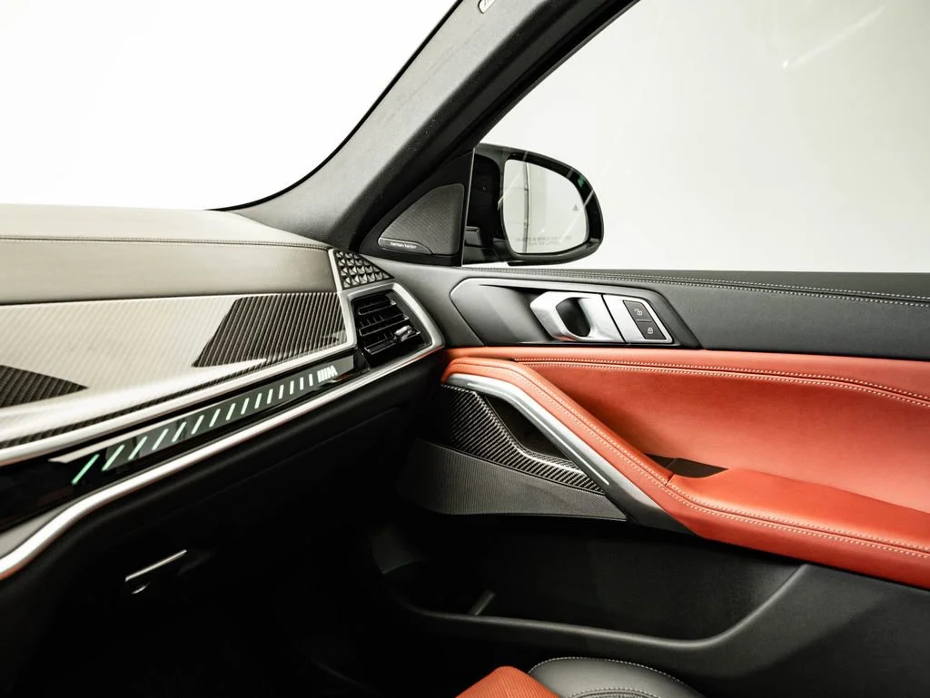 Used 2024 Skyscraper Gray Metallic BMW M60i image 37