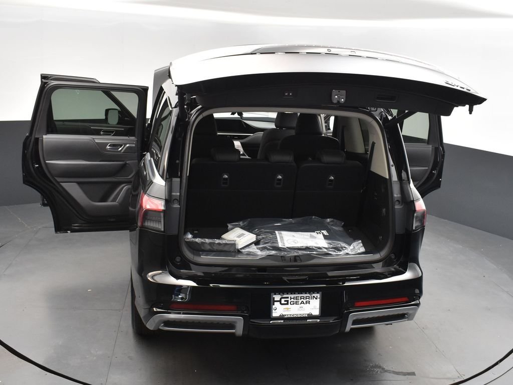 Used 2025 Black INFINITI PURE image 52