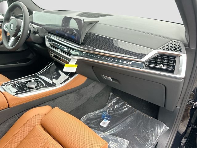 New 2026 Black BMW sDrive40i image 24