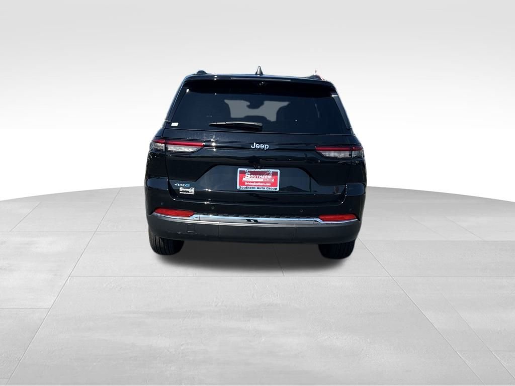 2024 Jeep Cherokee Limited 4xe photo 3
