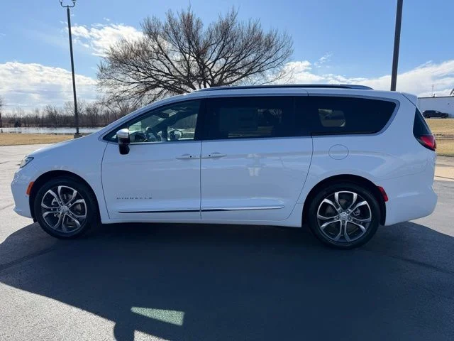 New 2026 White Chrysler Pinnacle image 4