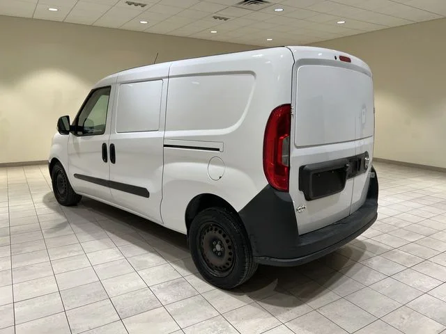 Used 2016 Bright White Ram Tradesman image 3