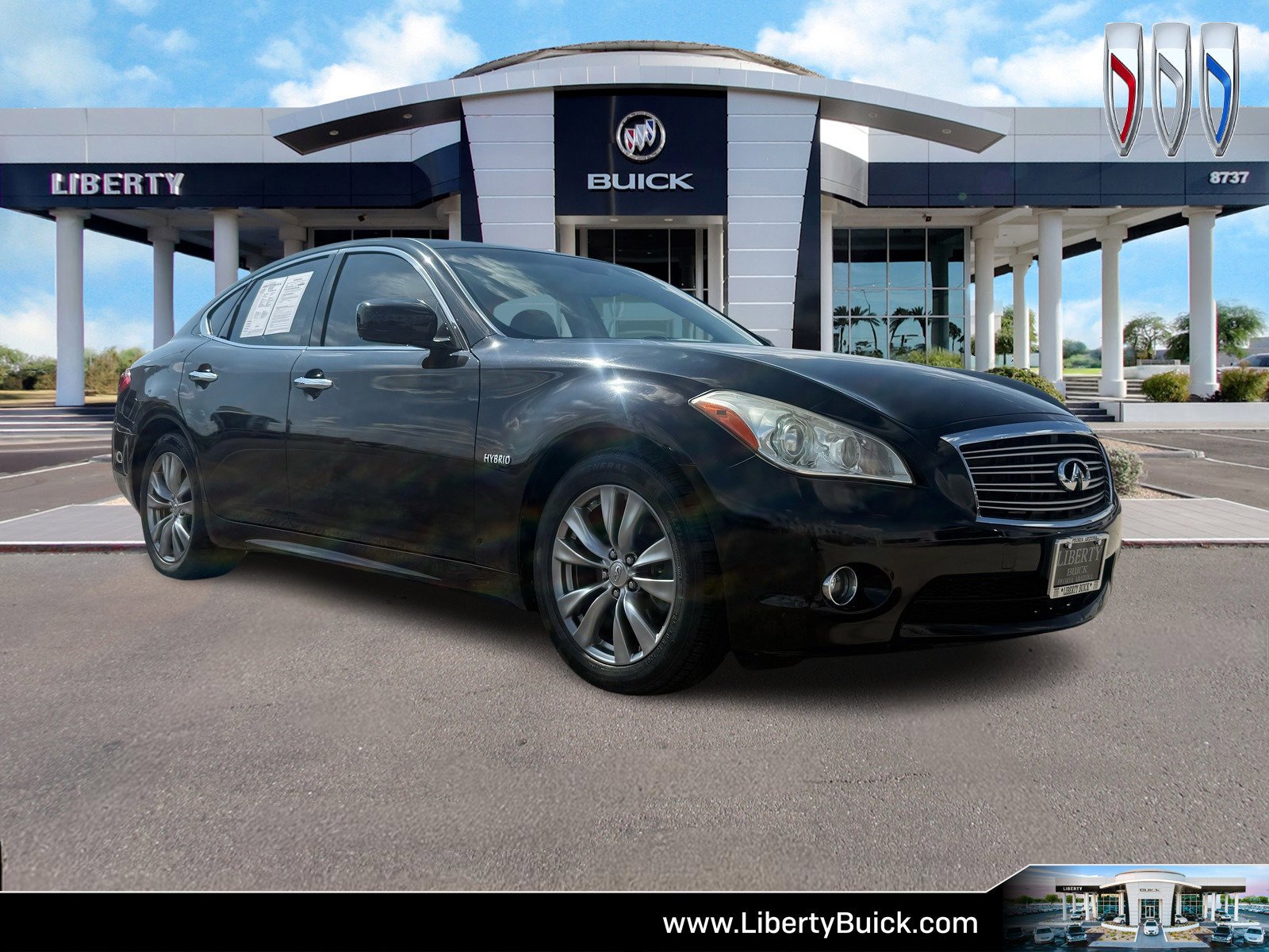 2013 INFINITI M 35h's photo