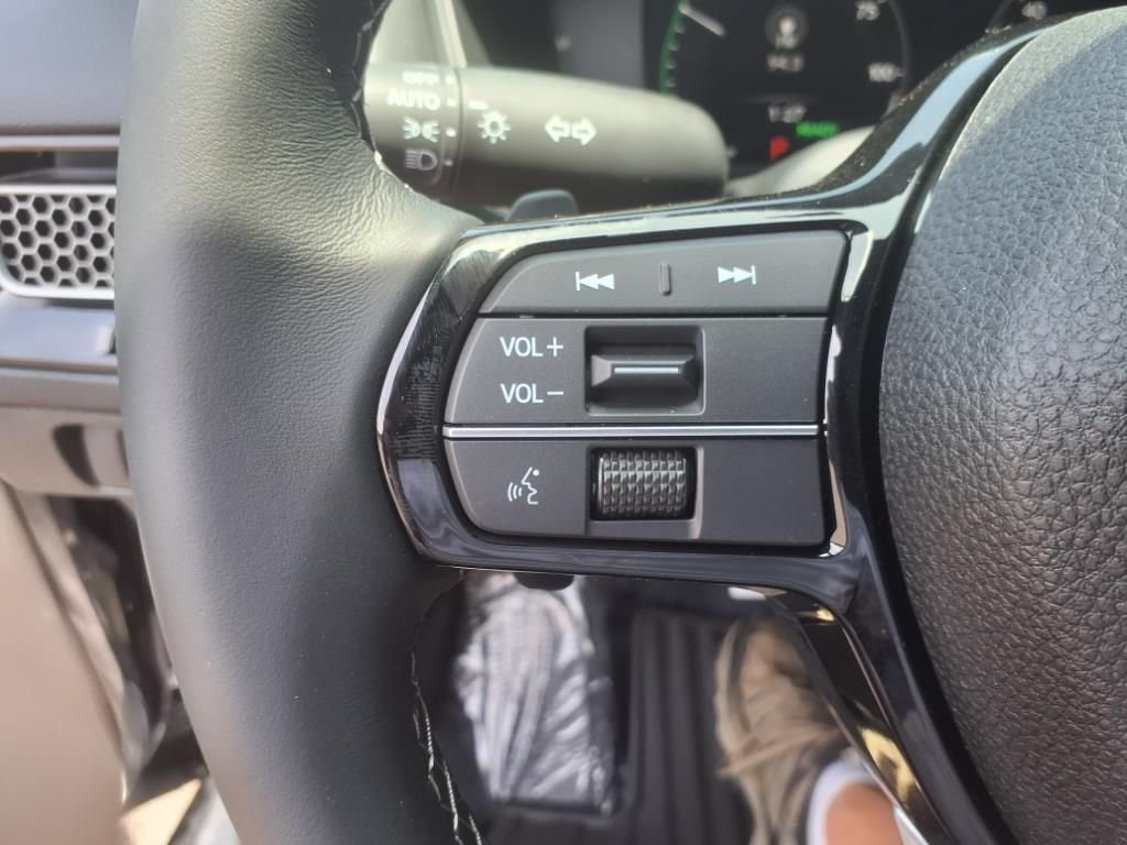 2025 Honda Civic Sport Touring - Photo 11