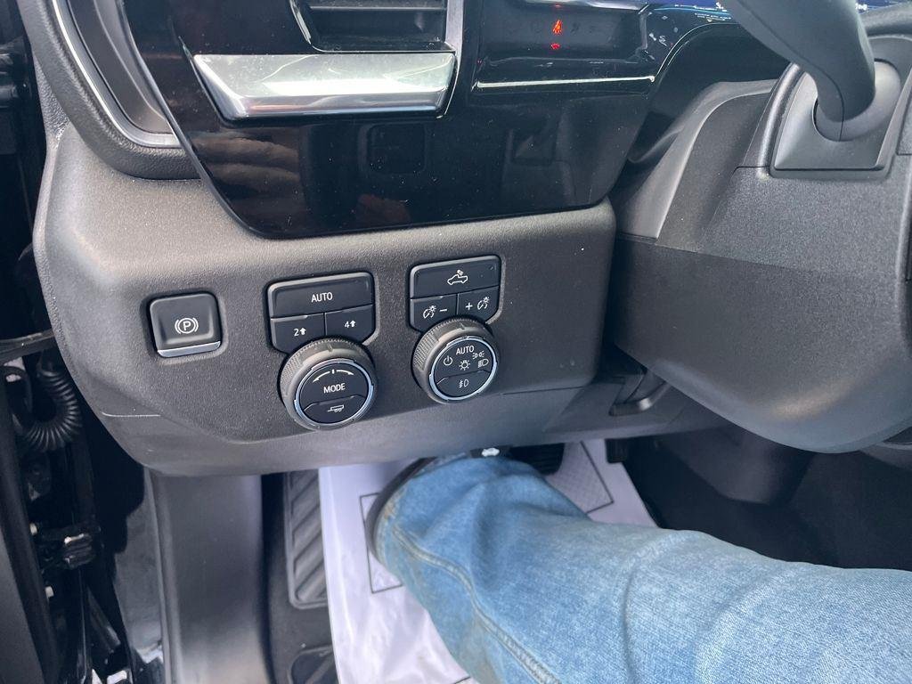 2025 Chevrolet Silverado 1500 RST - Photo 13