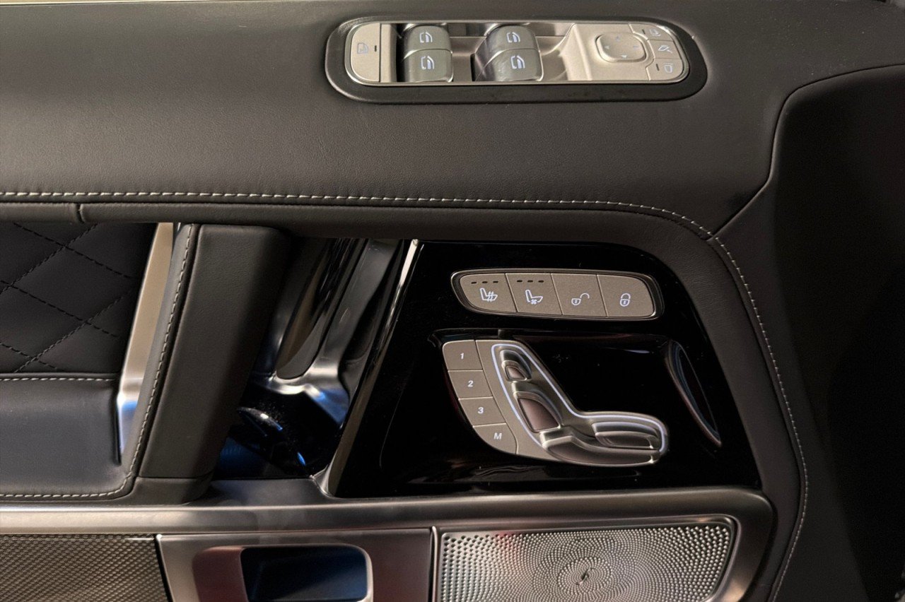 New 2027 Iridium Silver Mercedes-Benz G 580e SUV image 10