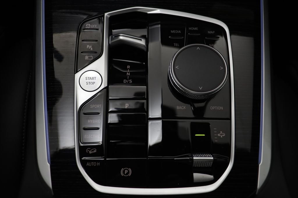 New 2026 Black Sapphire Metallic BMW xDrive50e image 13