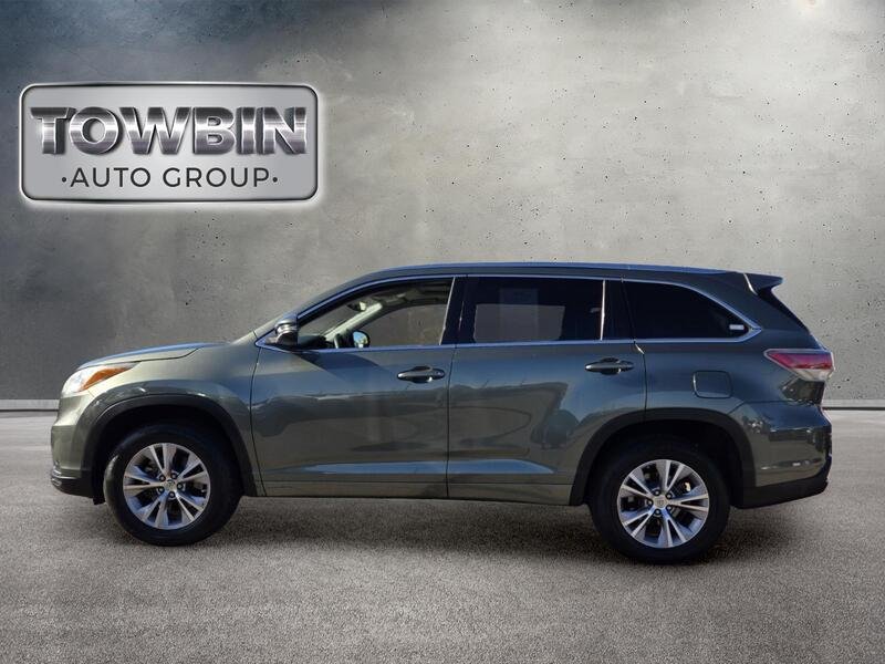 Used 2015 Green Toyota XLE V6 image 8