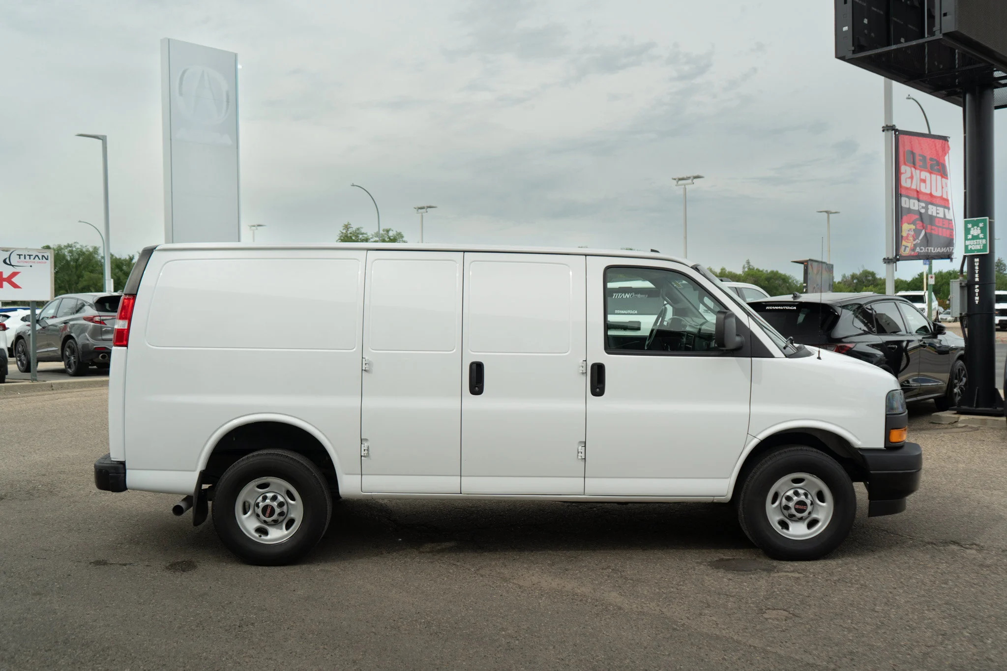 Certified Used 2023 Summit White GMC Cargo*135in WB | Summit White | Rubber Lined Flooring | Htd Mirrors | 239.4 cuft Capacity image 20