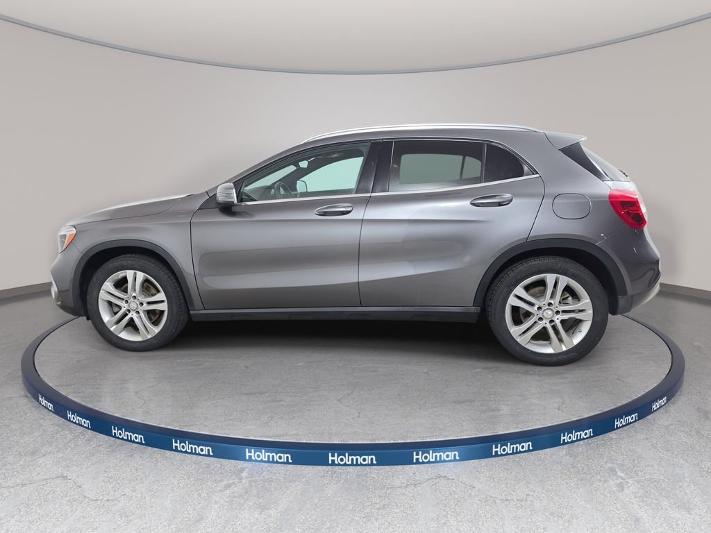 Used 2018 Gray Metallic Mercedes-Benz GLA 250 image 9
