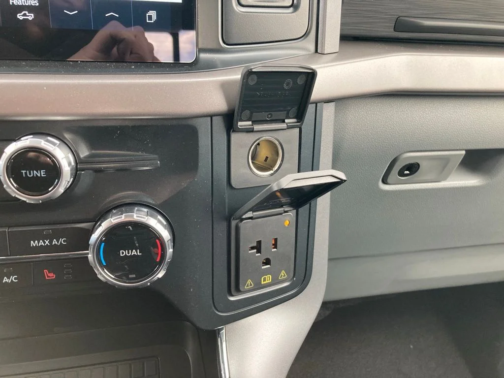Used 2025 Black Ford XLT image 53