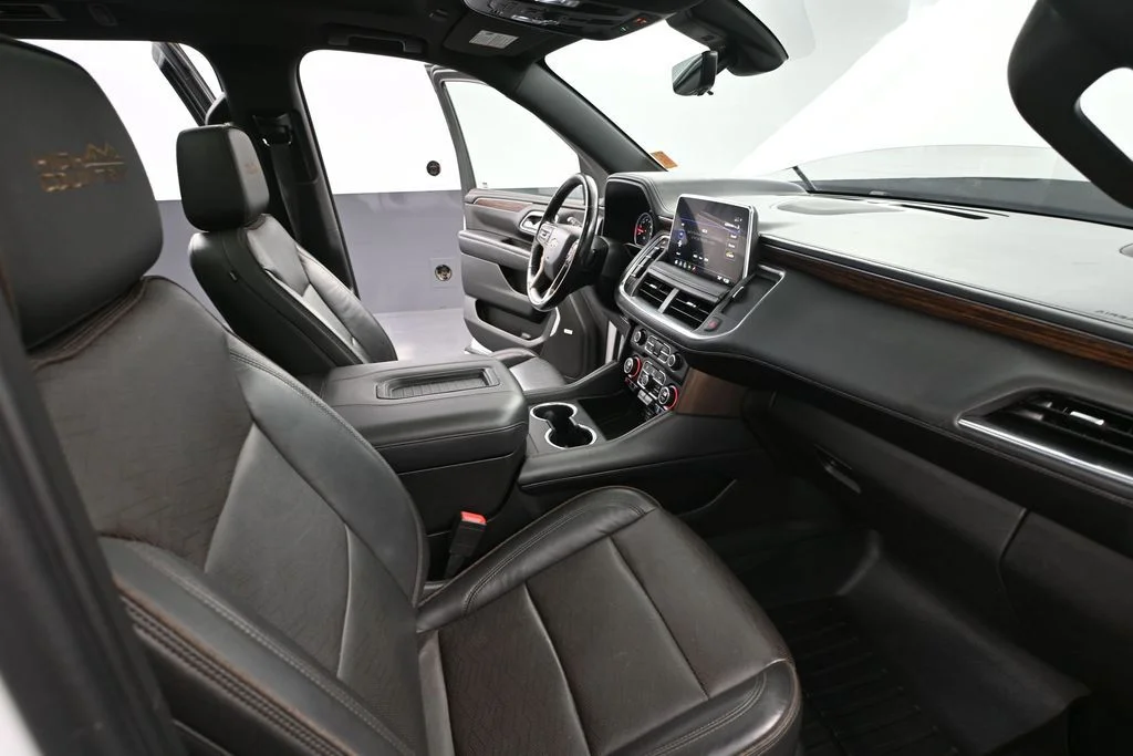 Used 2021 White Chevrolet High Country image 60