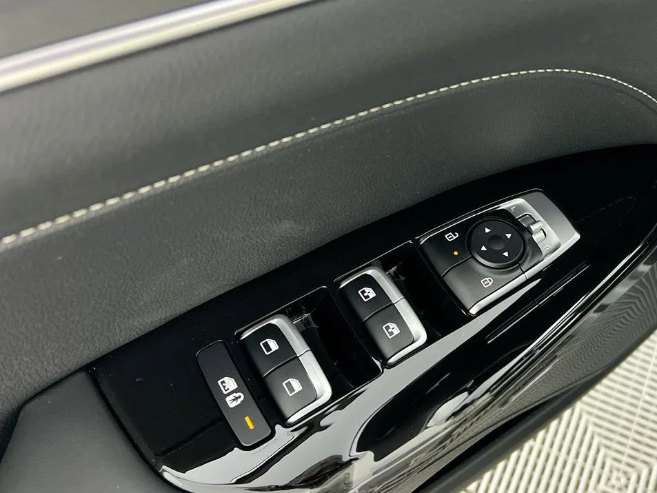New 2026 Aurora Black Pearl Kia GT-Line FWD image 13