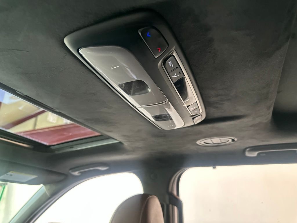 Used 2021 White Kia SX image 29