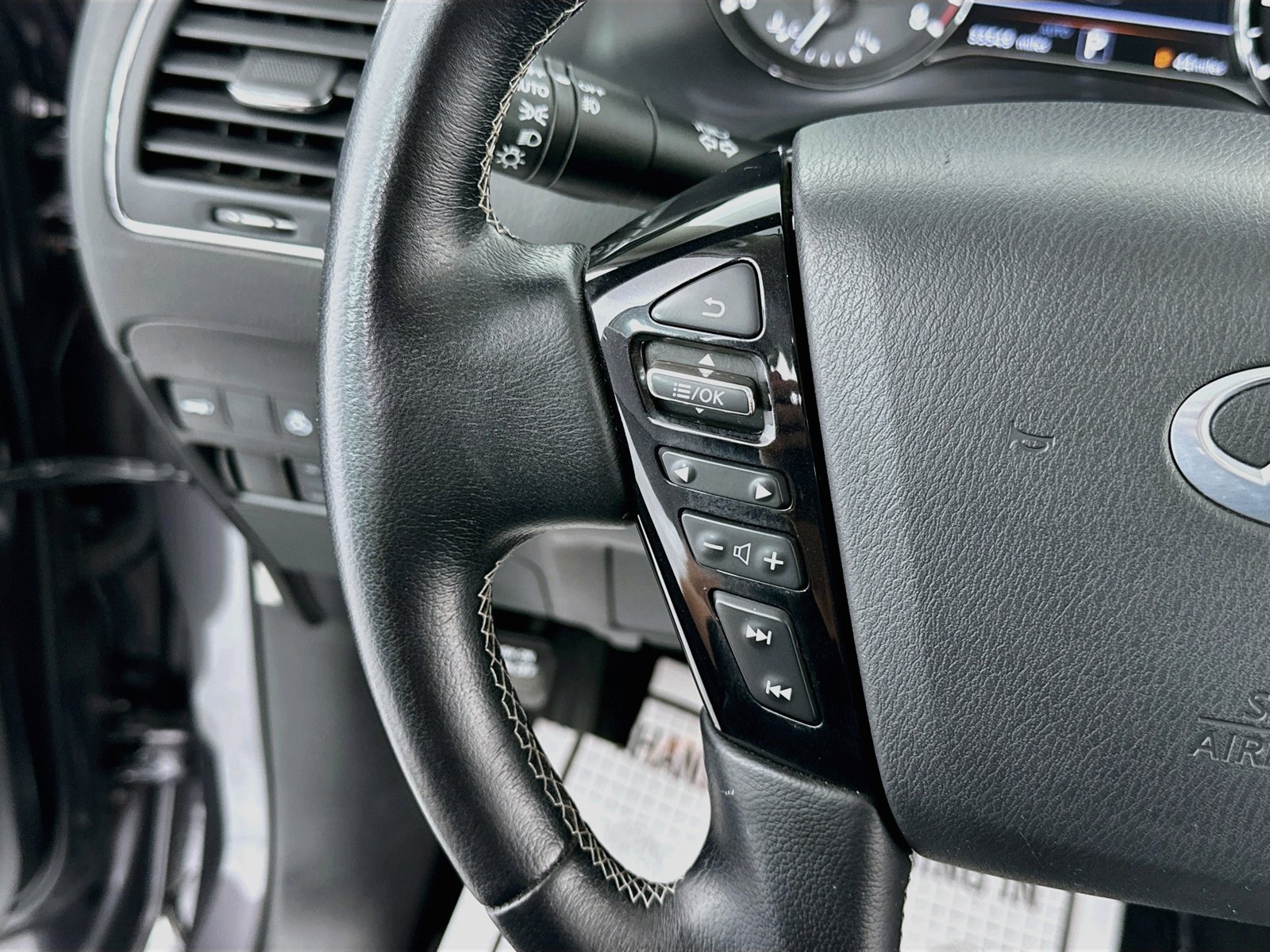 2024 INFINITI QX80 Luxe 4WD - Photo 15