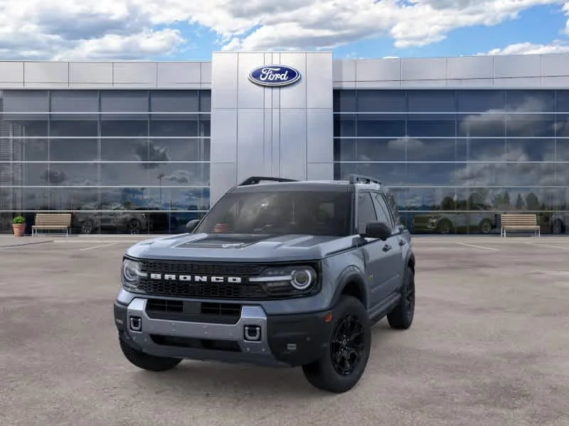 New 2026 Azure Gray Metallic Tri-Coat Ford Badlands image 3