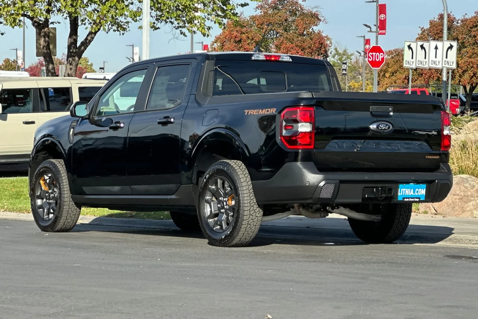 Certified Used 2024 Shadow Black Ford LARIAT Advanced image 6