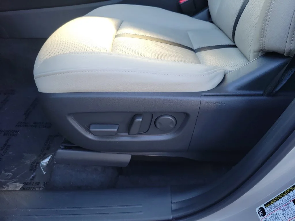 Certified Used 2024 Silver Mazda 3.3 Turbo Preferred image 15