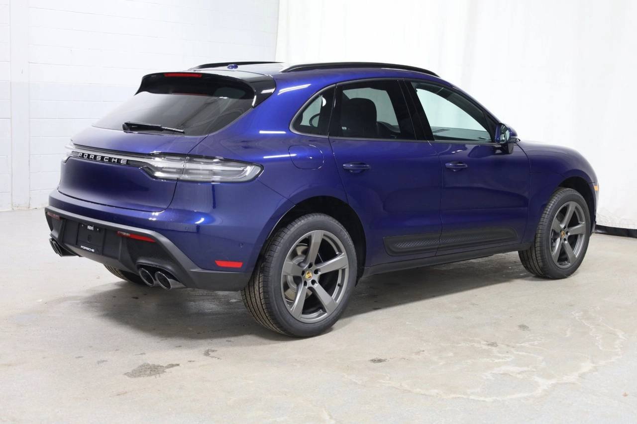 Used 2026 Gentian Blue Metallic Porsche  image 9