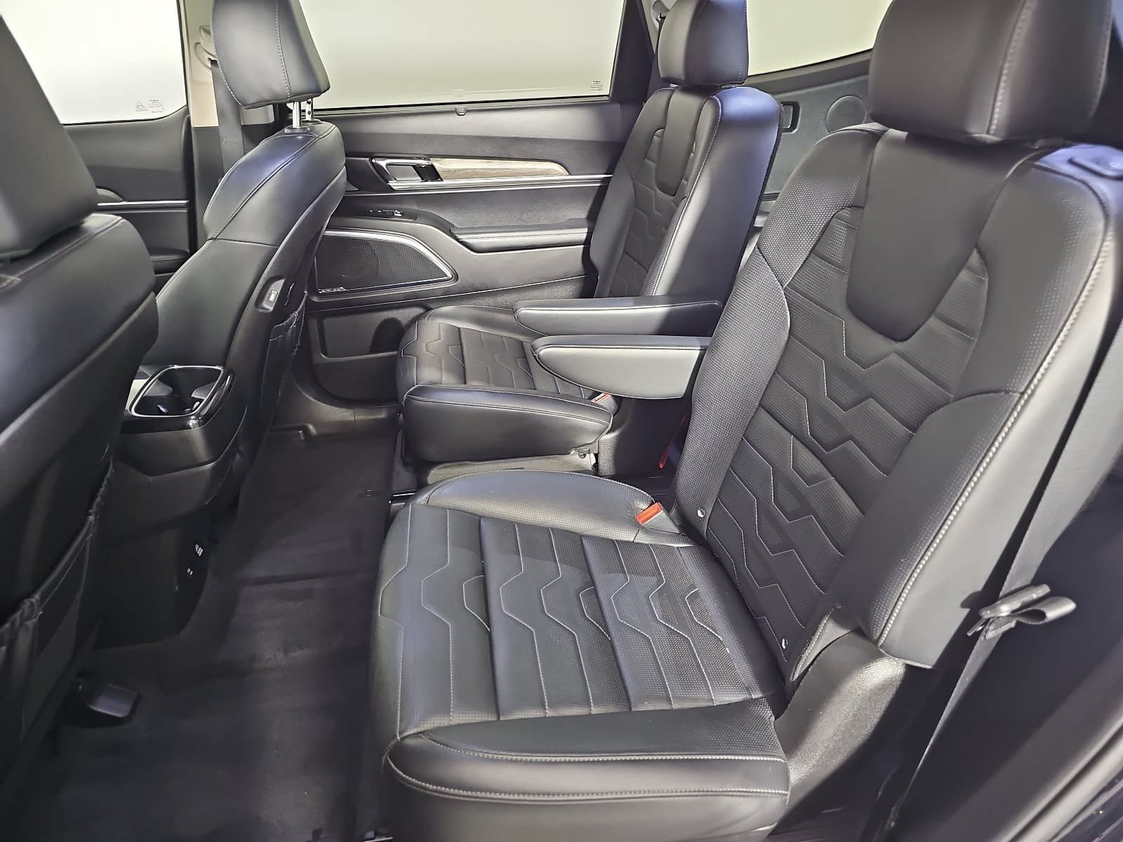 Used 2022 Black Kia SX image 14