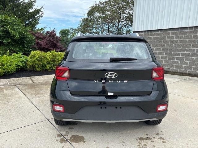 2025 Hyundai Venue SEL - Photo 6