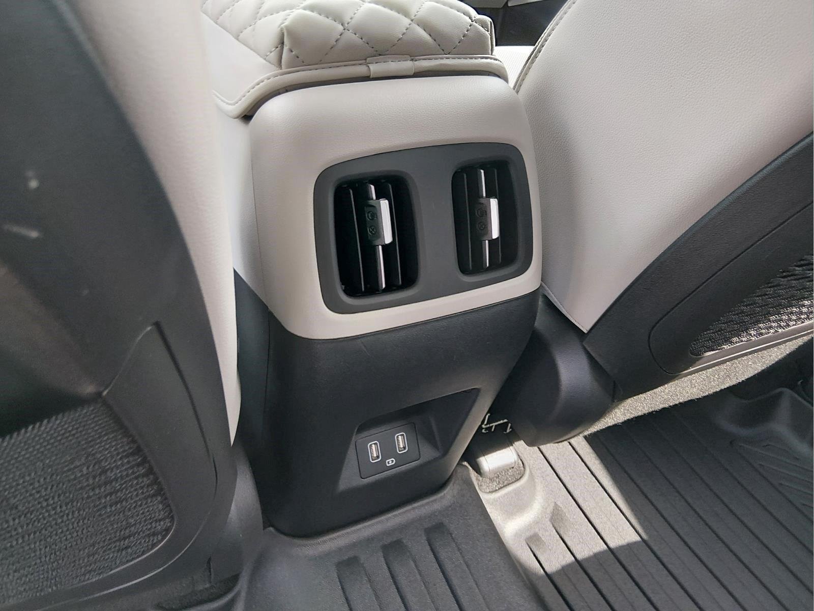 Used 2024 Black Pearl Hyundai Limited image 18