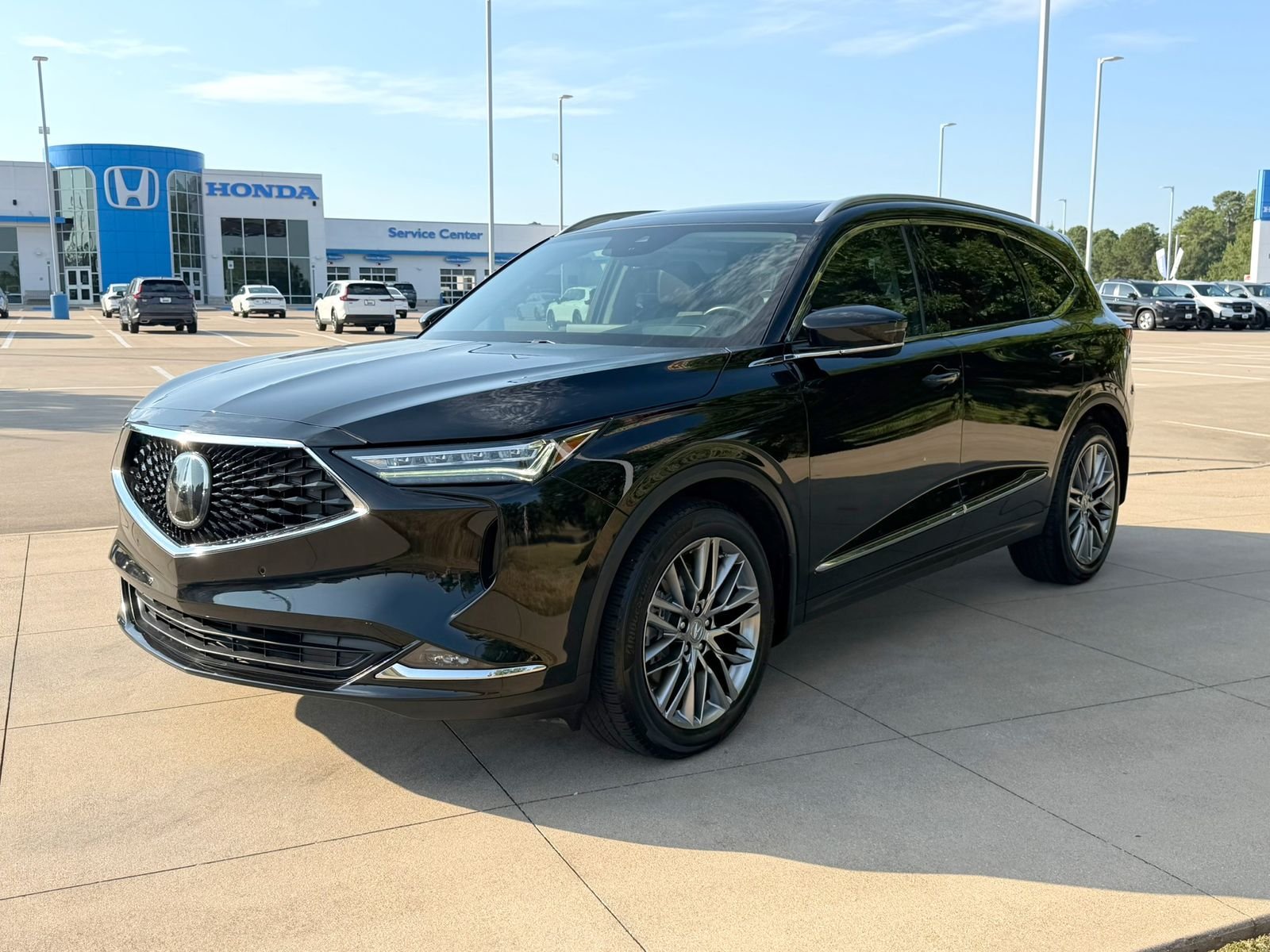 Used 2024 Majestic Black Pearl Acura Advance image 3