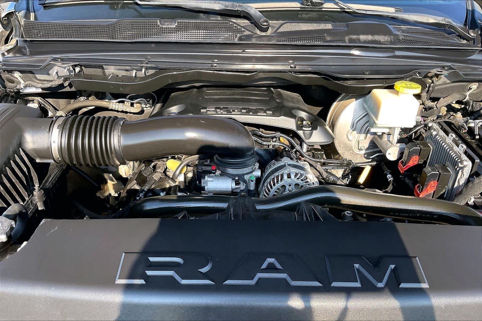 Used 2022 Billet Silver Metallic Clearcoat Ram Lone Star image 31