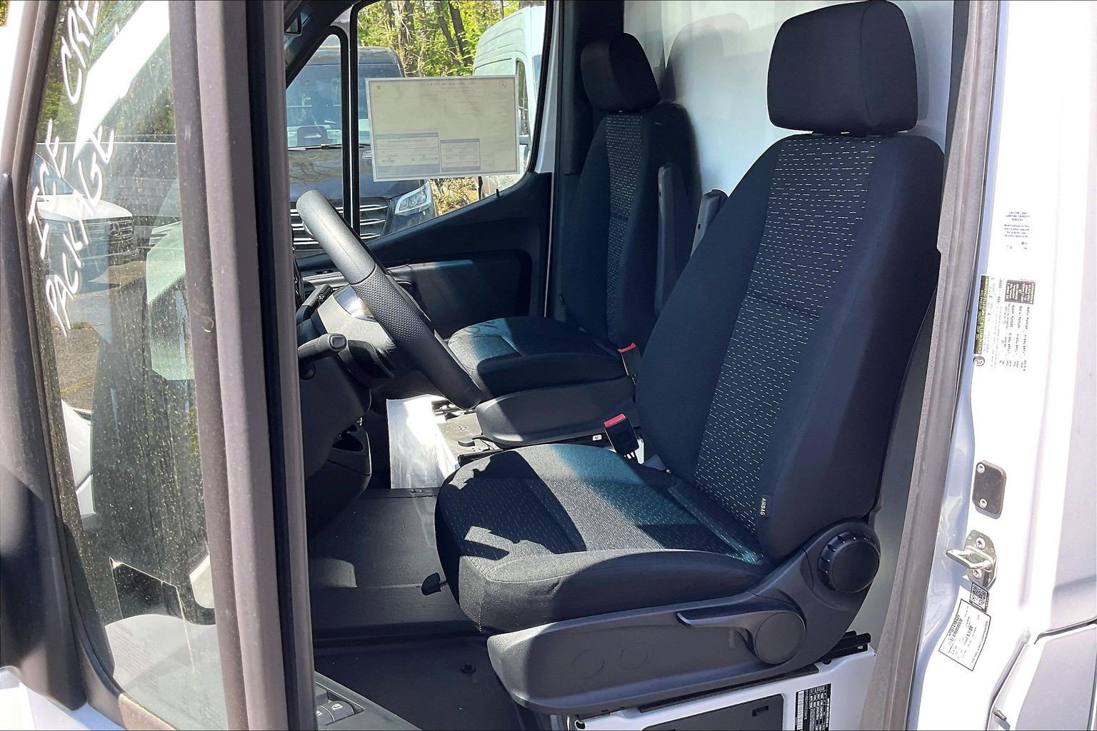 New 2025 Arctic White Mercedes-Benz Cargo 170 WB image 17