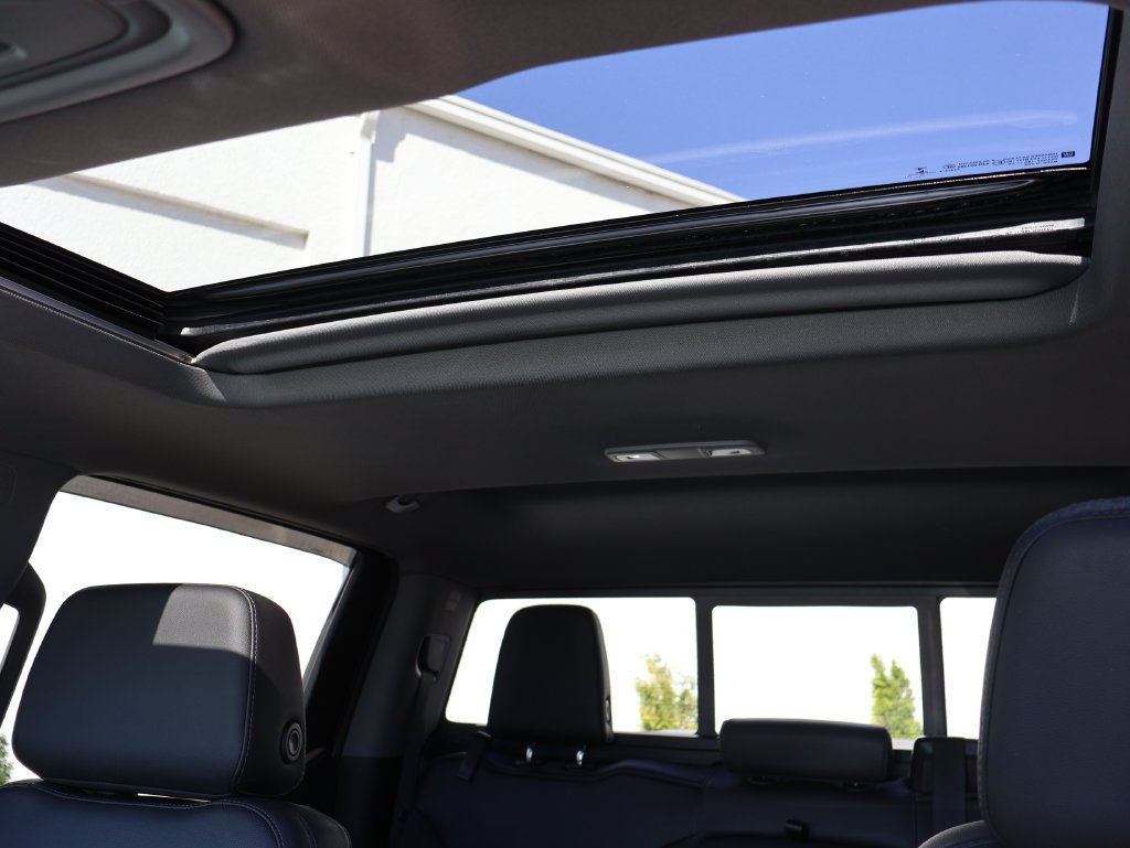 2023 Chevrolet Silverado 1500 LTZ - Photo 36
