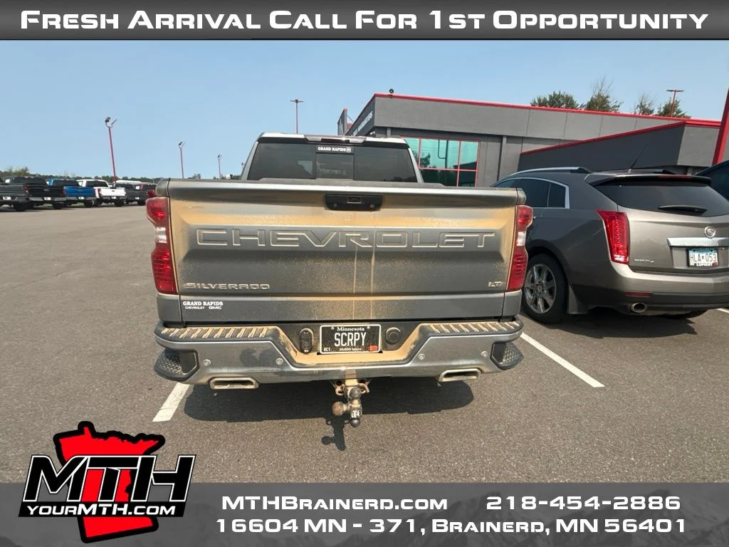 Used 2022 Gray Chevrolet LT image 6